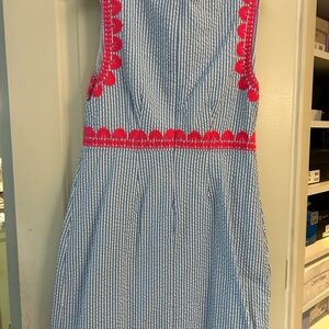 Vineyard Vines summer dress.   Worn Once Great condition